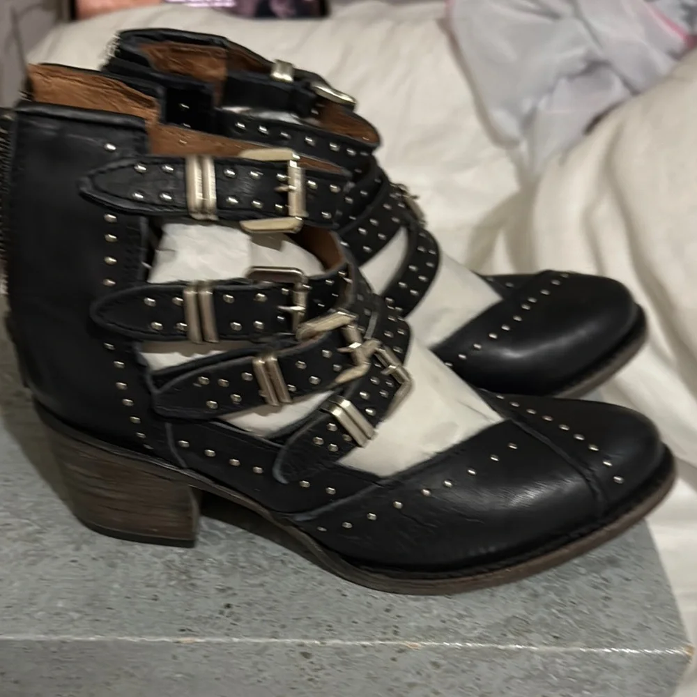 Black Studded Buckle Boots - Picture 3 of 5